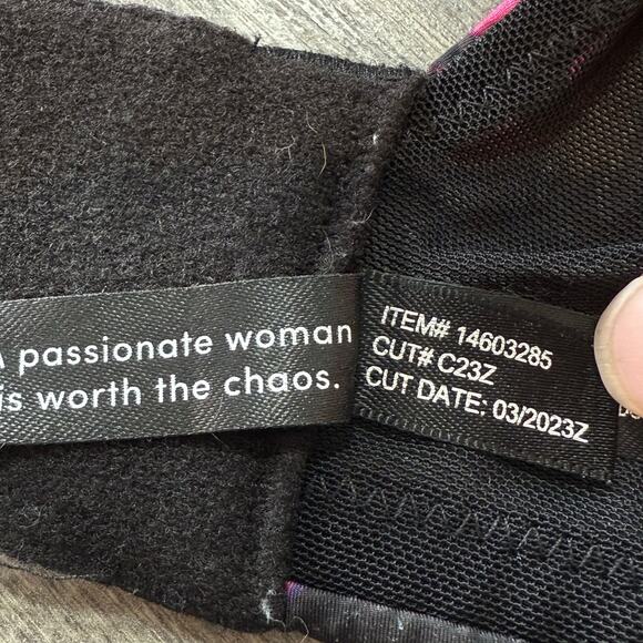 Torrid Curve Bra Size 40D 360 Back Smoothing Wire Free Push-Up Plunge Gothic - Picture 7 of 16